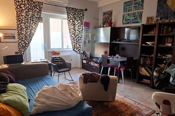 House sit in Rome, Italy