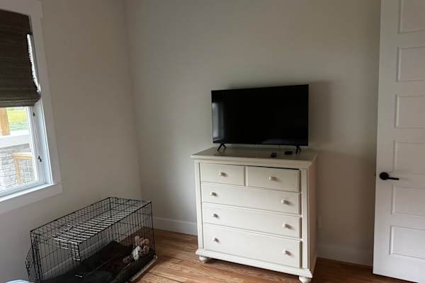 House sit in Hendersonville, NC, US