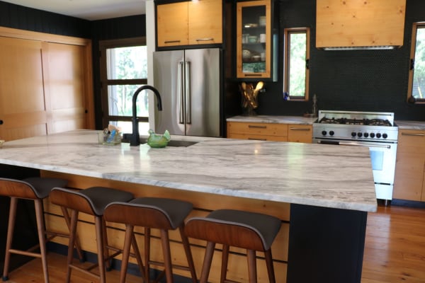 House sit in Salmon Arm, BC, Canada