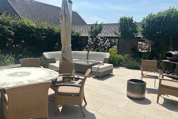House sit in Burnett, United Kingdom
