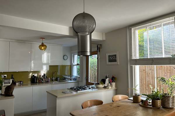 House sit in Wandsworth, United Kingdom