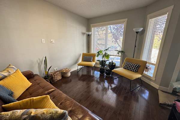 House sit in Calgary, AB, Canada