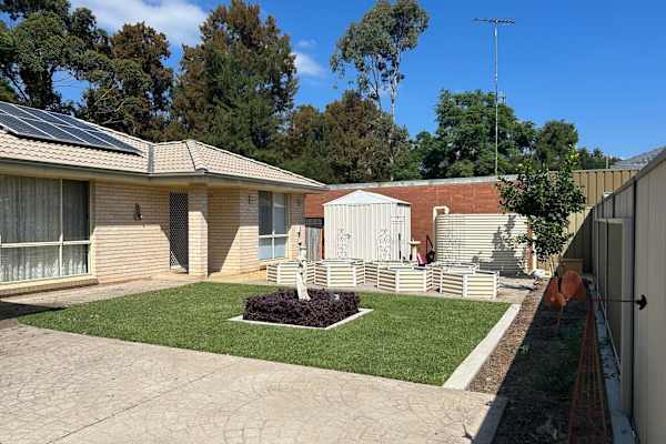 House sit in Glenbrook, NSW, Australia