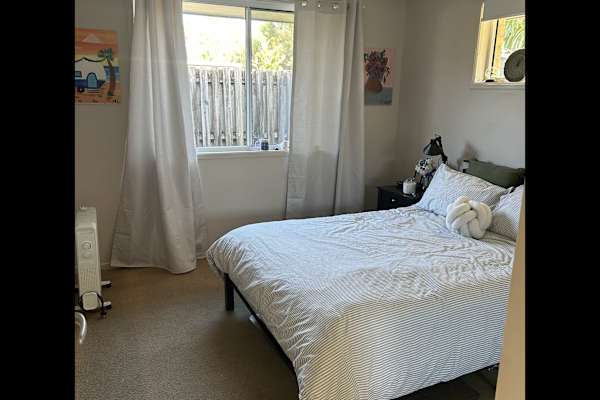 House sit in Caloundra, QLD, Australia