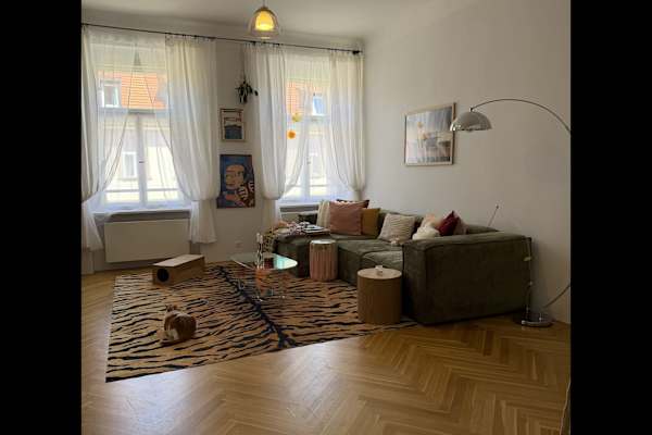 House sit in Prague, Czech Republic
