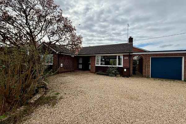 House sit in Tadley, United Kingdom