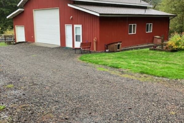 House sit in Carson, WA, US