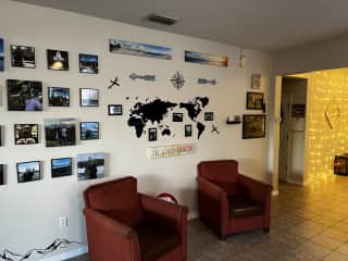 Travel wall/reading area