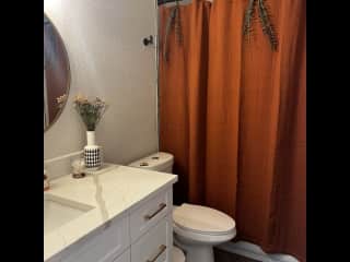 Guest bathroom, view 2