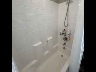 Shower/Tub