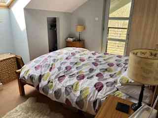 King size bedroom