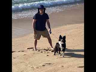 Todd and Bandido, a border collie we spent time with in Cabo San Lucas