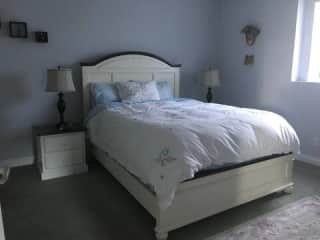 Downstairs queen bed