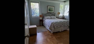 Guest bedroom