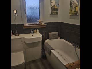 Family bathroom.
