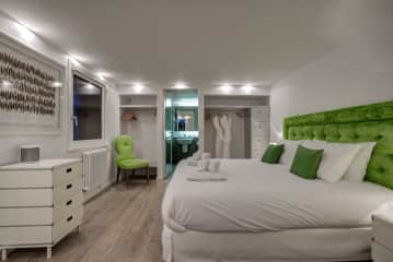 Guest bedroom