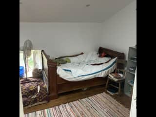 Boys bedroom, two single beds