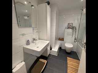 Main bathroom
