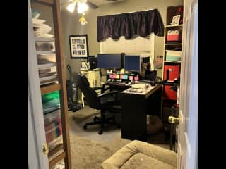 Can get your craft on in my messy office/ craftroom