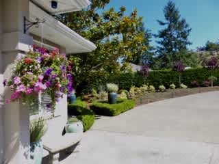 Front of House and driveway up to semi-private cul-de-sac