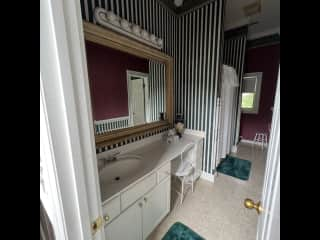 Bathroom that goes with the king size room!