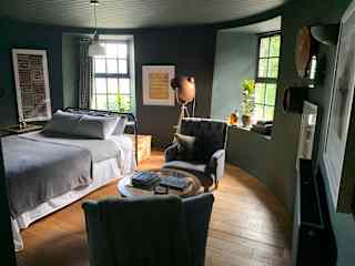 Guest room 1
