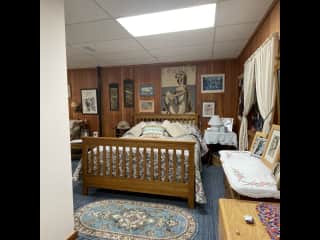 Guest bedroom