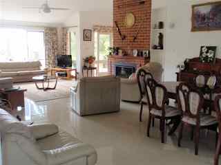 Lounge/Dining