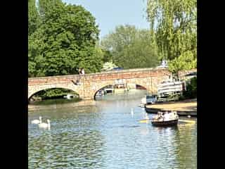 Stratford on Avon, home of Shakespeare, is just 30 minutes by car.