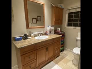 Sitter’s bathroom