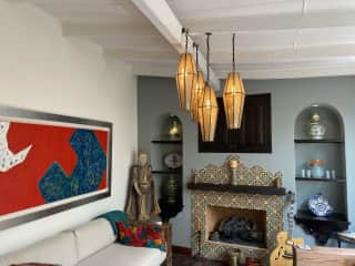 Living room. Art by Fernando Diaz.