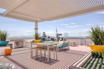 Rooftop terrace with grill and refrigerator