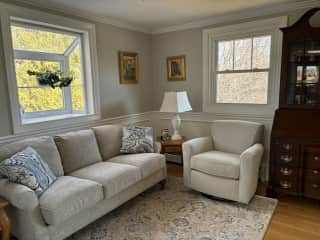 Front sitting room near kitchen