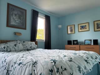 Guest room, you can choose to be in either this room (soft mattress) or the main bedroom (firm mattress). Both beds are queen-sized. One of our bedrooms has been converted into a high-end office.