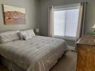 Guest room upstairs with king bed, can also be separated into 2 twins.