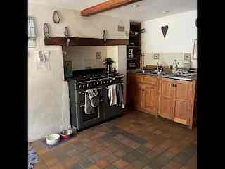 Kitchen & range cooker