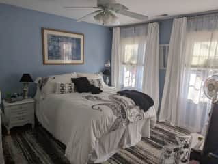 Guest bedroom