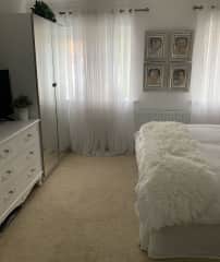 Sitters bedroom