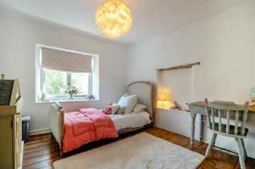 Bedroom 3 (single bed)