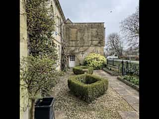 Front garden overlooking the (baby) River Thames