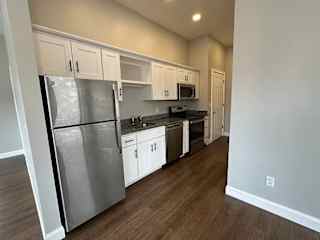 Moving in 5/27 - will be fully furnished
