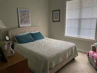 Sitter’s bedroom