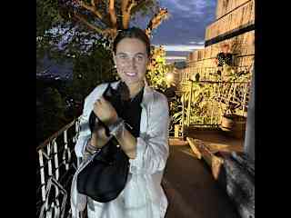 Cuddling all the strays of Thailand ❤️