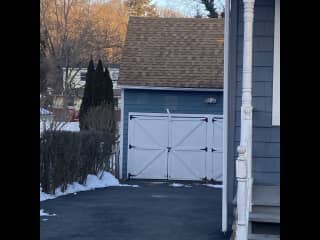 Driveway/garage/parking