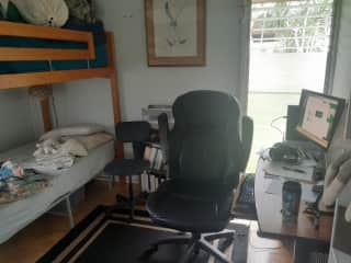 Bedroom / office