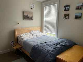 Bedroom with double bed