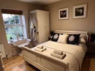 Bedroom with double bed