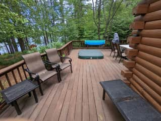 Hot tub on deck overlooking the lake M