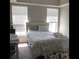 Guest bedroom. All bedding will be washed prior to arrival.