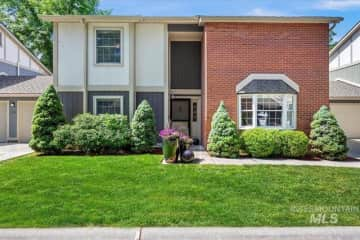 This is my townhome, the two car garage is the right.